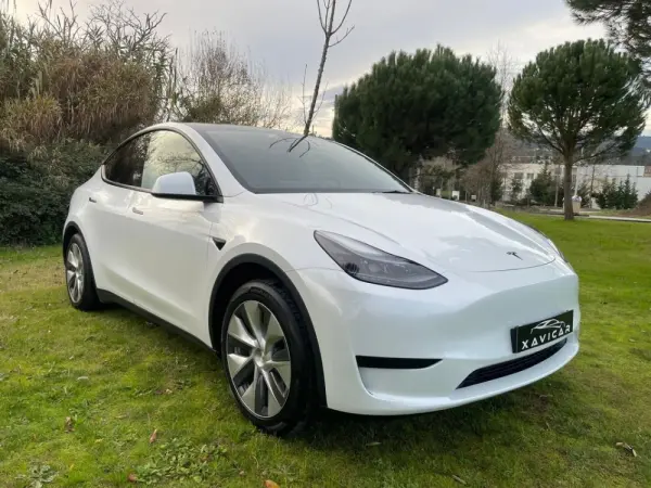 Tesla Model Y RWD 9