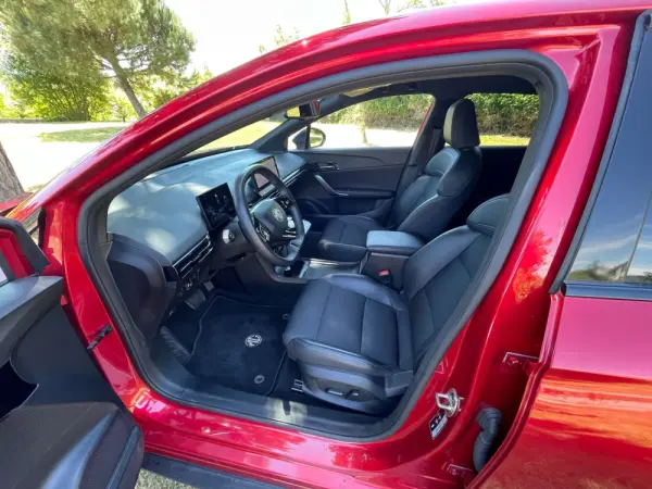 MG MG4 77 kWh Extended Range Luxury 13