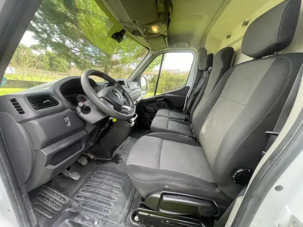 Renault Master 2.3 dCi L1H2 3.3T 16