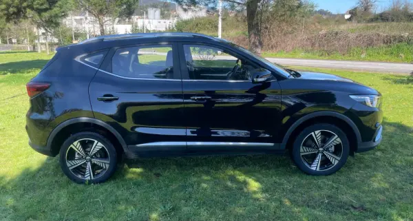 MG ZS Luxury 39