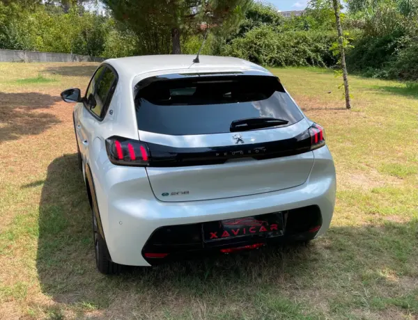 Peugeot e-208 50 kWh Allure Pack 3
