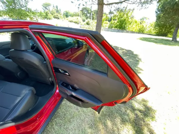 MG MG4 77 kWh Extended Range Luxury 10