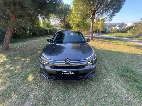 Citroen e-C4 136 PLUS 5
