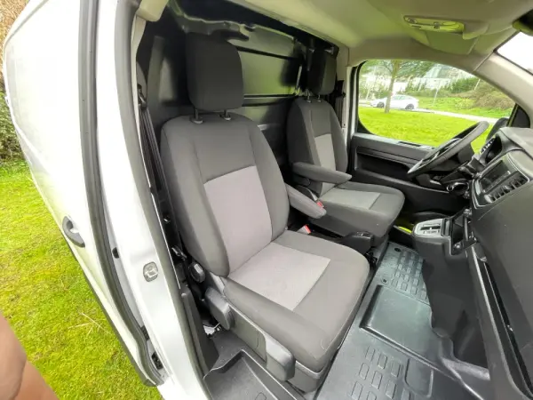 Citroën e-Jumpy Longa (75-kWh) 17