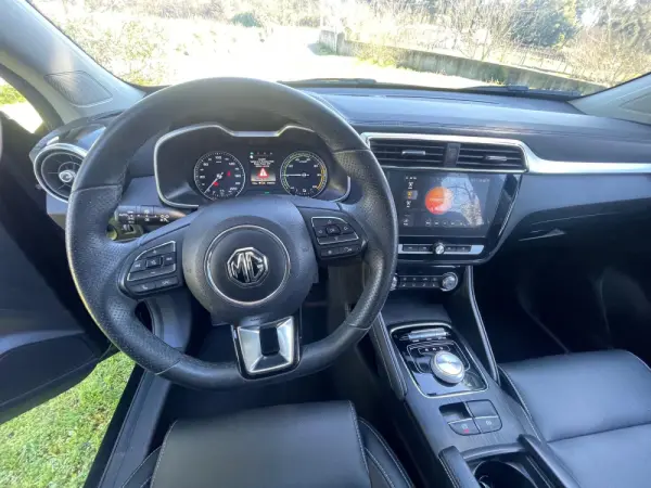 MG ZS Luxury 35