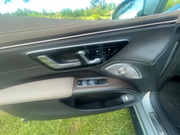 Mercedes-Benz EQS 450+ 14