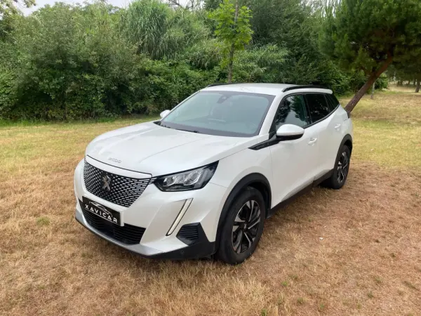 Peugeot e-2008 Allure 4