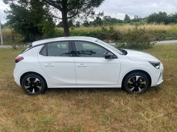 Opel Corsa-e Elegance 10