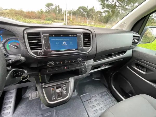 Citroën e-Jumpy Longa (75-kWh) 7