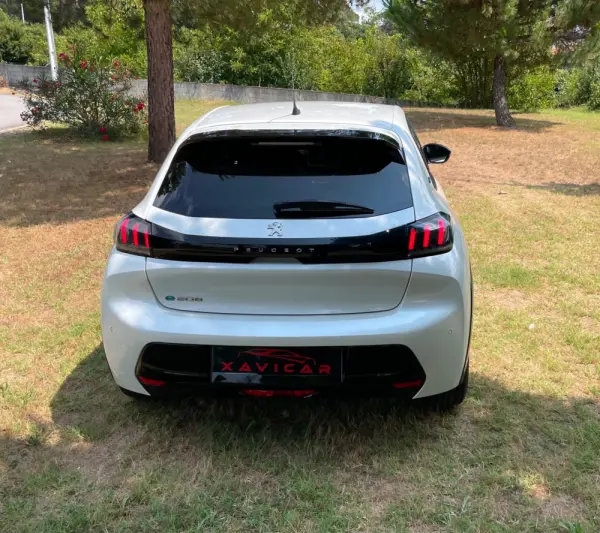 Peugeot e-208 50 kWh Allure Pack 4