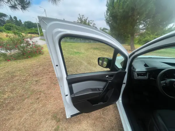 Renault Kangoo E-Tech EV45 Equilibre 11kW 17