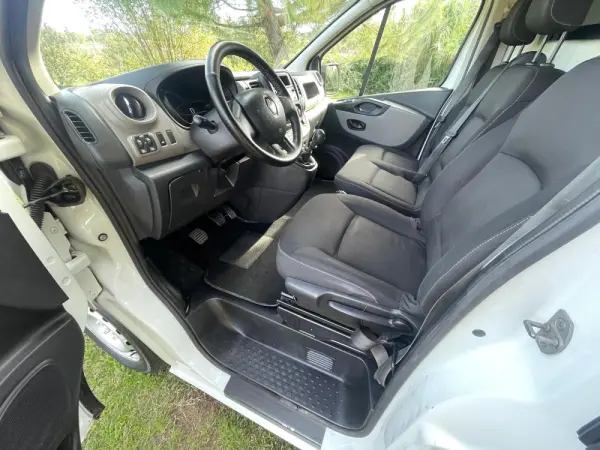 Renault Trafic Combi L1H1 Authentique 61