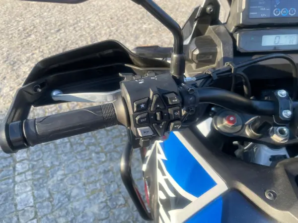 Honda Africa Twin Tricolor 10