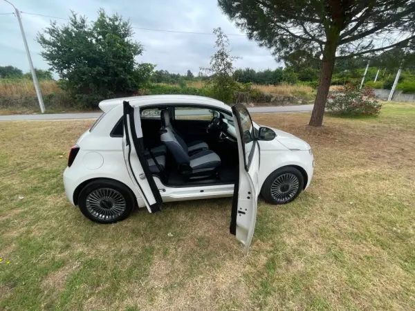 Fiat 500e 3 + 1 Icon 25
