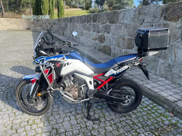 Honda Africa Twin Tricolor 13