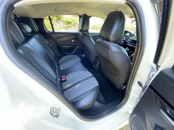Peugeot e-208 50 kWh Allure 22