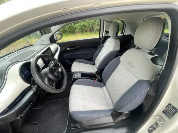 Fiat 500e 3 + 1 Icon 8