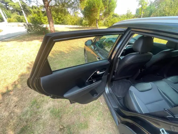 Kia e-Niro 64kWh 16