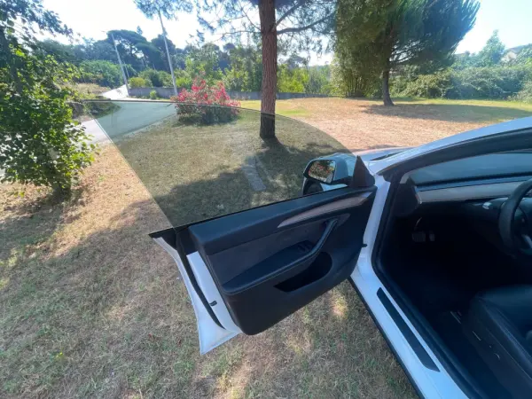 Tesla Model Y Long Range Dual Motor AWD 7