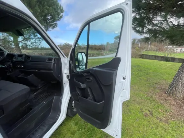 Renault Master 2.3 dCi L1H2 3.3T 17