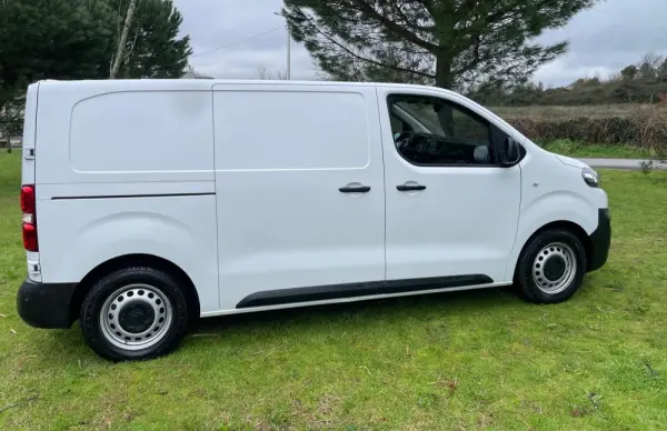 Citroën e-Jumpy Longa (75-kWh) 26