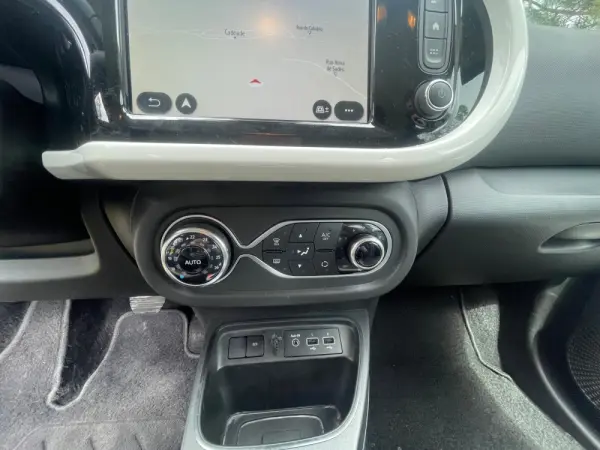 Renault Twingo E-Tech 27.5 kWh Evolution Autonomia Urbana 18