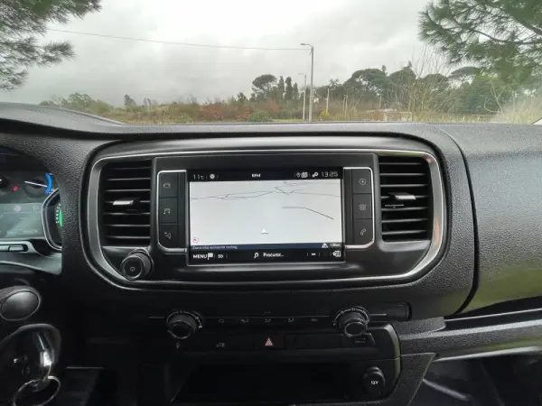 Citroën e-Jumpy Longa (75-kWh) 8