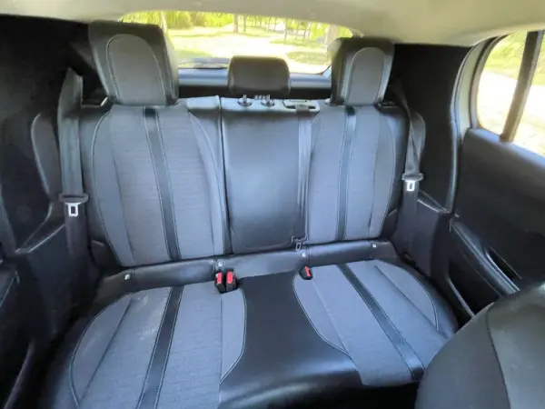 Peugeot e-208 50 kWh Allure 29
