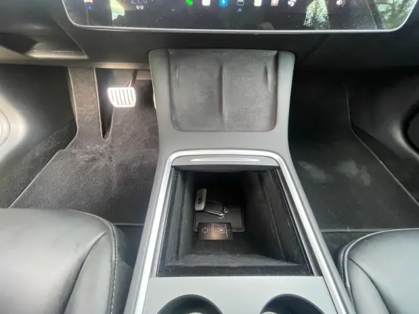 Tesla Model 3 Performance Dual Motor AWD 12