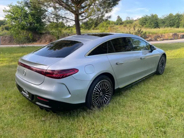 Mercedes-Benz EQS 450+ 11