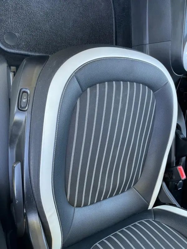 Renault Twingo E-Tech 27.5 kWh Techno Autonomia Urbana 6