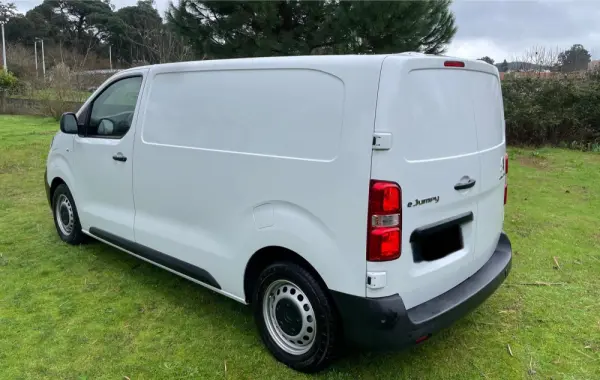 Citroën e-Jumpy Longa (75-kWh) 27
