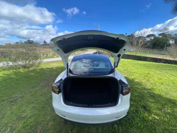 Tesla Model 3 Long Range AWD Dual Motor Performance 32