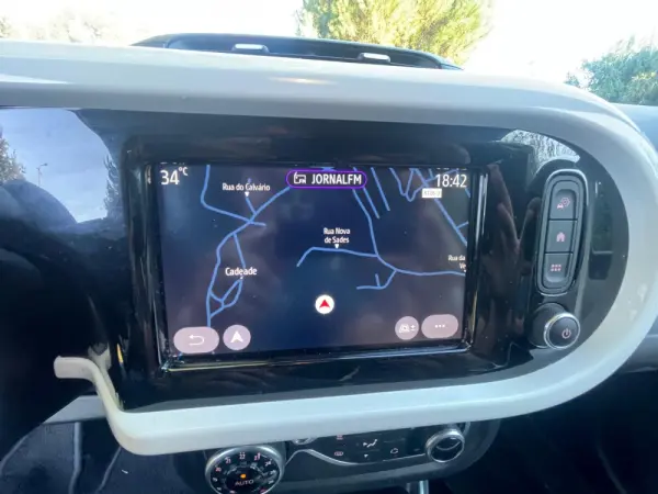 Renault Twingo E-Tech 27.5 kWh Techno Autonomia Urbana 9