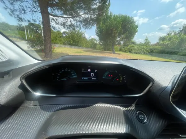 Peugeot e-208 50 kWh Allure Pack 33