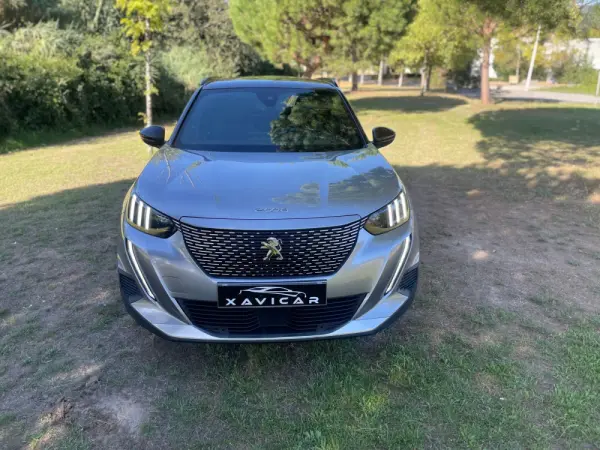 Peugeot e-2008 50 kWh GT 5
