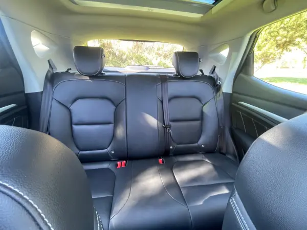 MG ZS Luxury 18