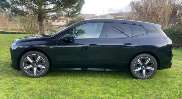 BMW iX xDrive 40 35