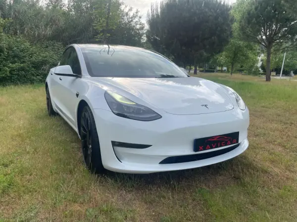 Tesla Model 3 Performance Dual Motor AWD 16