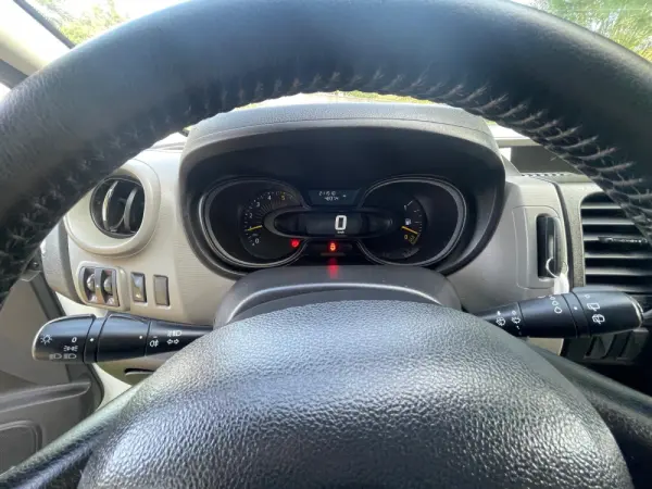 Renault Trafic Combi L1H1 Authentique 64