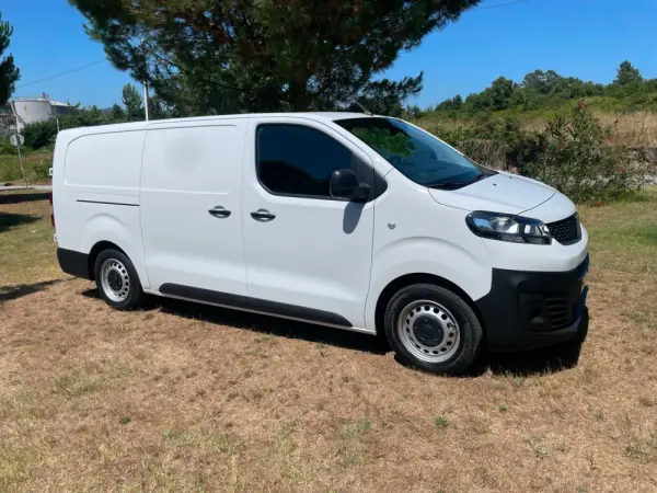Fiat e-Scudo L3 (75-kWh) 30