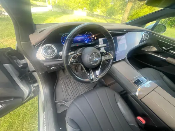 Mercedes-Benz EQS 450+ 22