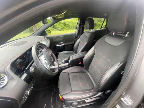 Mercedes-Benz EQA 250 AMG Line 11
