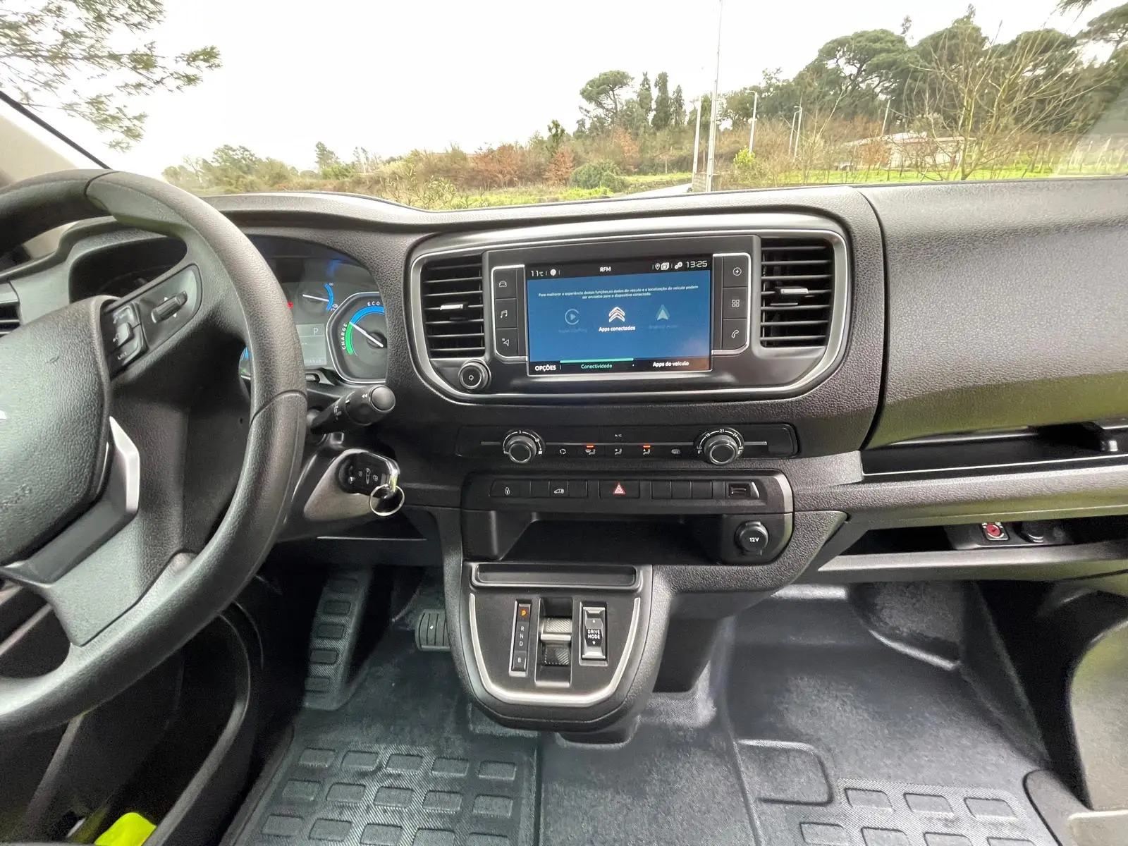 Citroën e-Jumpy Longa (75-kWh) 14