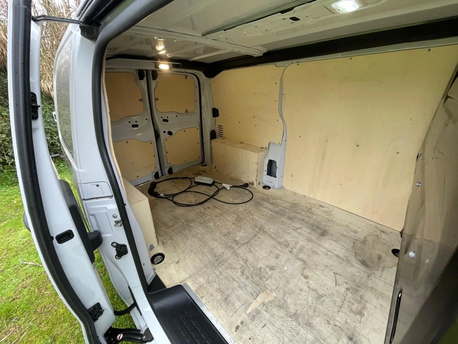 Citroën e-Jumpy Longa (75-kWh) 23