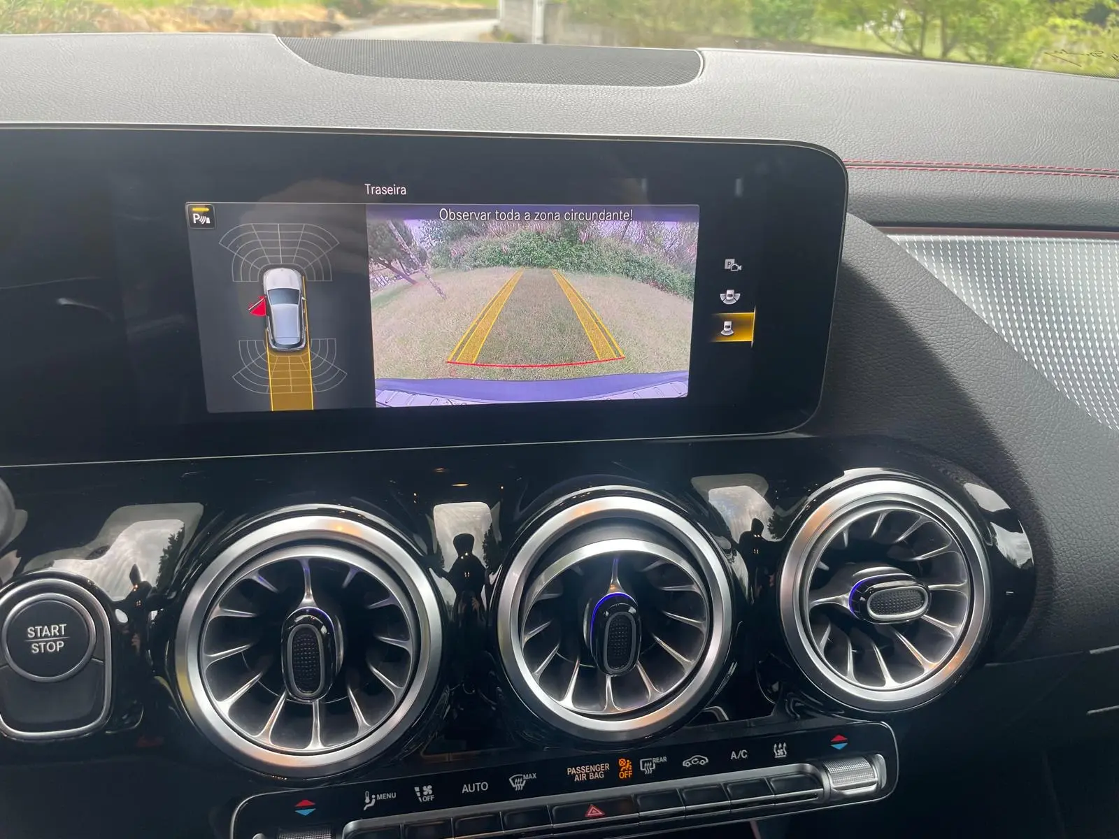 Mercedes-Benz EQA 250 AMG Line 28