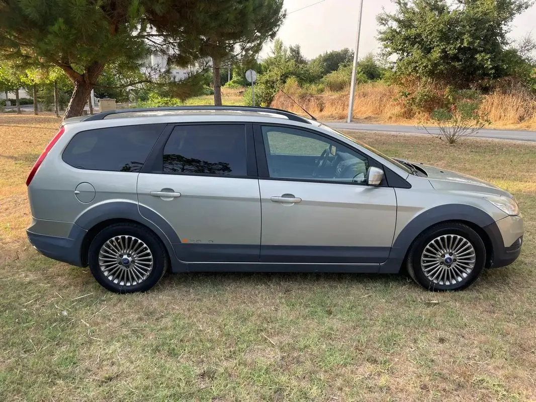 Ford Focus SW 1.6 TDCi DPF Titanium 10
