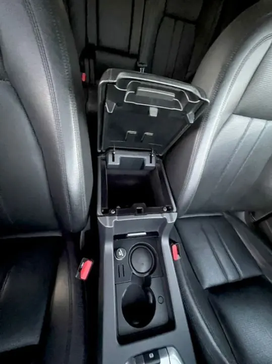 Land Rover Discovery Sport 2.0 TD4 HSE Auto 8