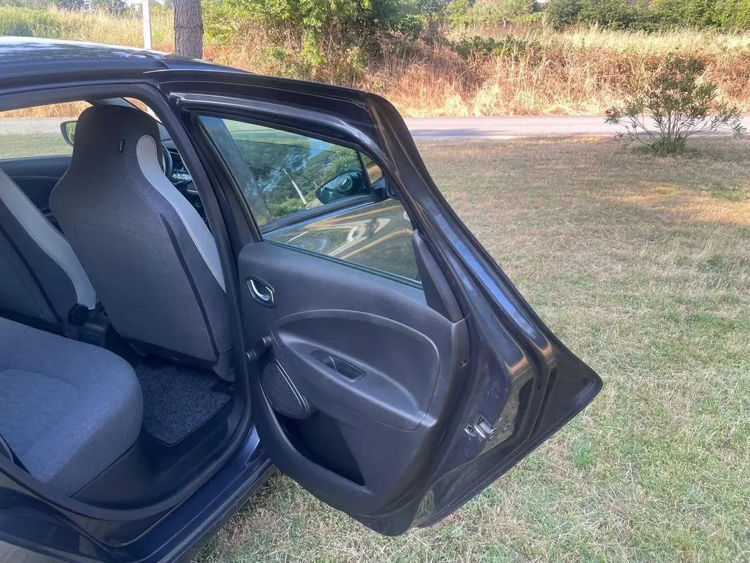 Renault Zoe (c/ Bateria) Limited 50 23
