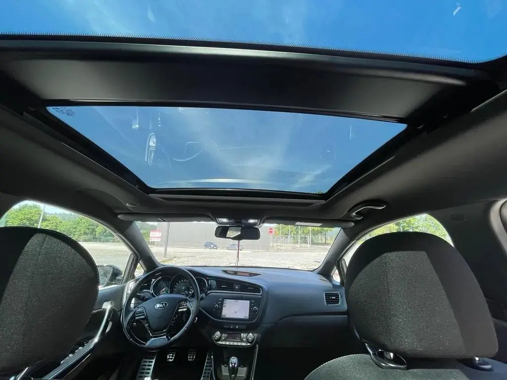 Kia Ceed 1.6 CRDi GT Line 19